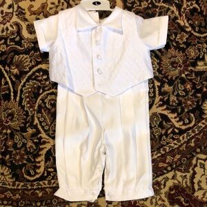 Joey Couture  White Baby Outfit with jacket vest hat top and pants L 18 mos